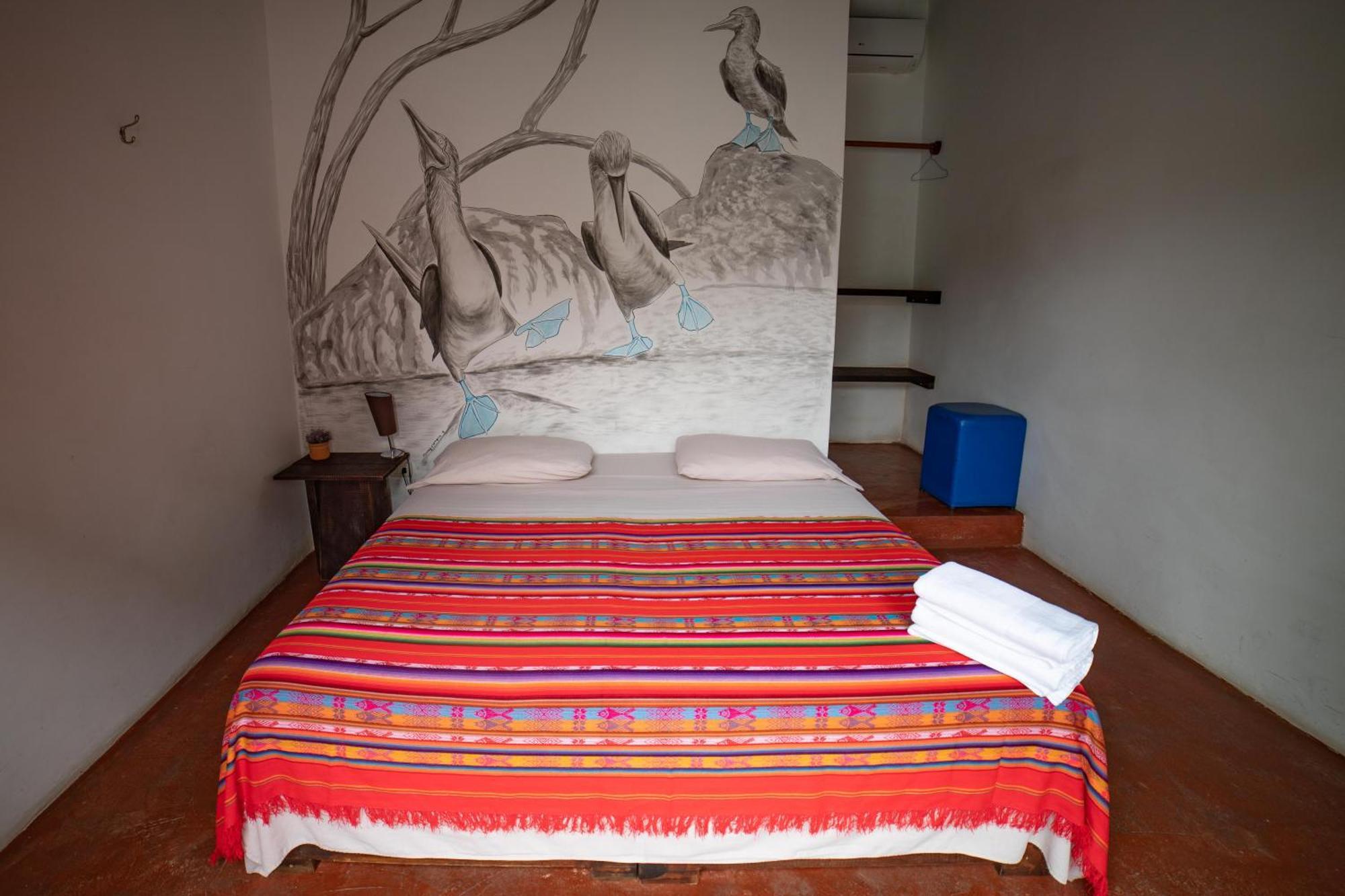 Galapagos Morning Glory Hostel ปูแอร์โตอาโยรา ห้อง รูปภาพ
